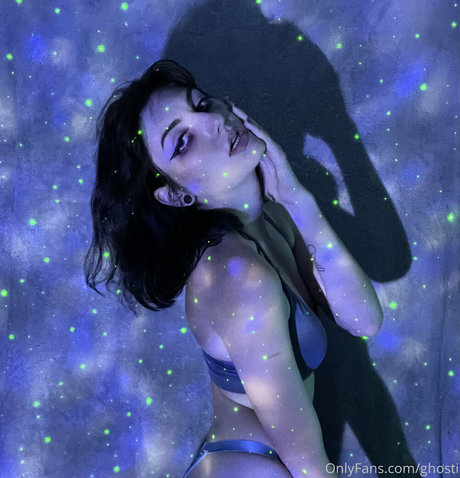 ghosti star hot images