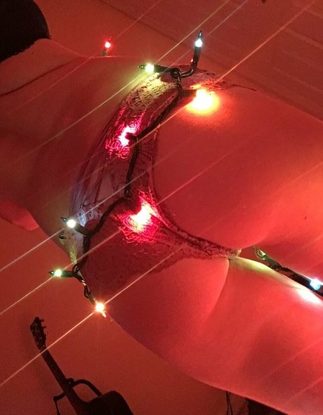 ghosti nude star photos