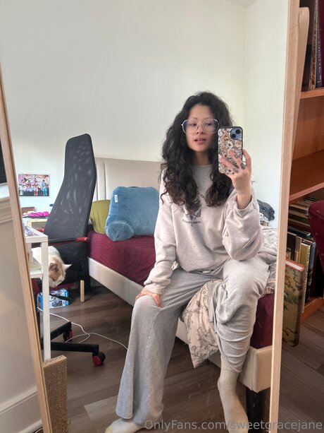 Sweetgracejane model nudes pics