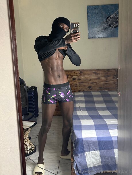 Rushblack model nice pic