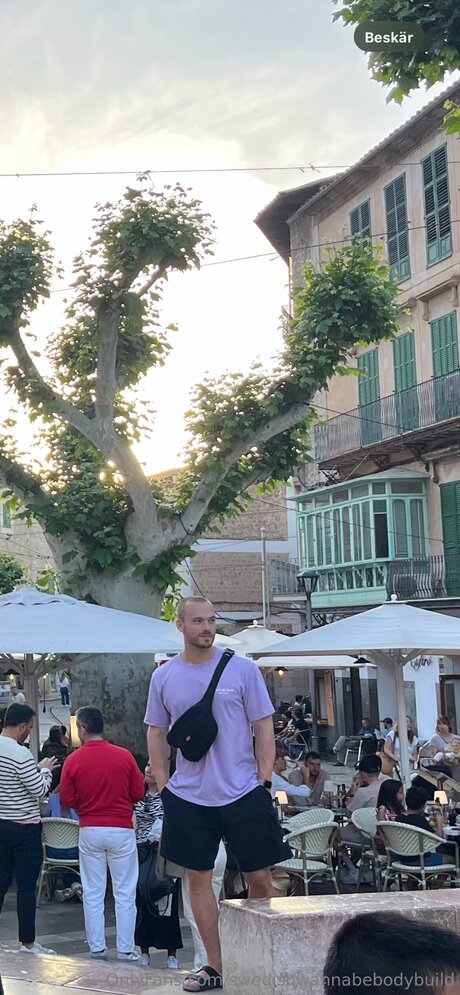 Swedishwannabebodybuild model xxx pic