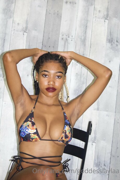 Goddessmuminah model adult pic