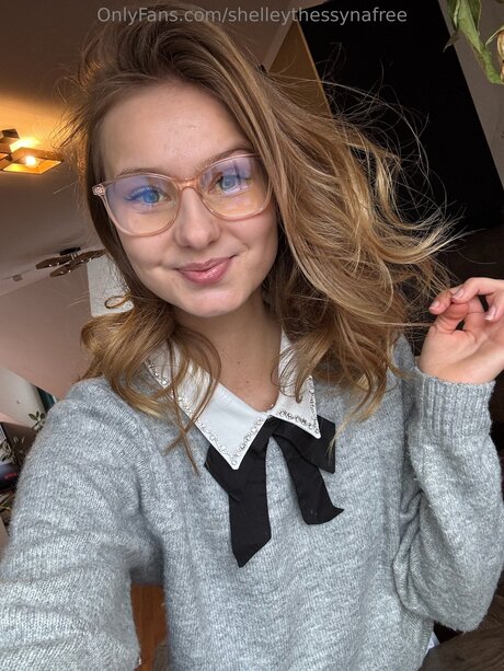 Shelleythessynafree star art gallery