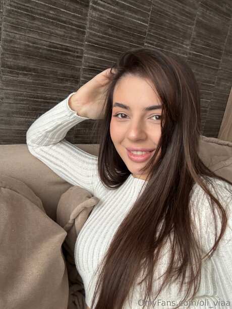 Oli Viaa sex model pictures