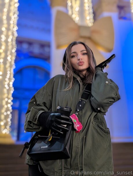 Lina Sunset pornstar exclusive picture