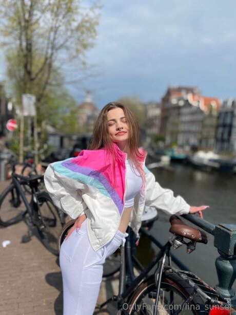 Lina Sunset exclusive star gallery