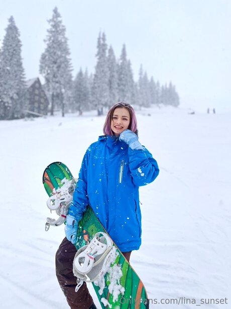 Lina Sunset nice pornstar image