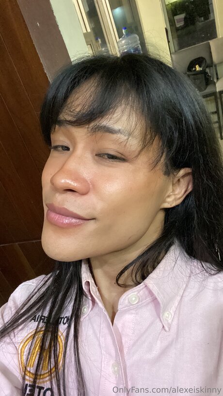 small pussy onlyfans free naked image