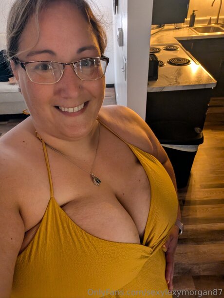 Sexylexymorgan87 model erotic photo