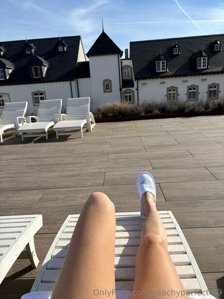 Peachyperfect 69 nudes star gallery