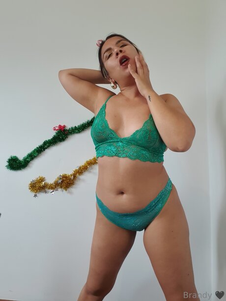 Playfullittlegirl hot model picture