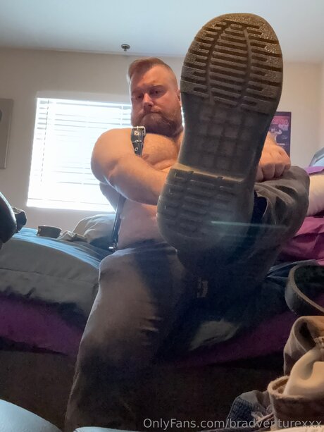 Bradventurexxx nude actress pics