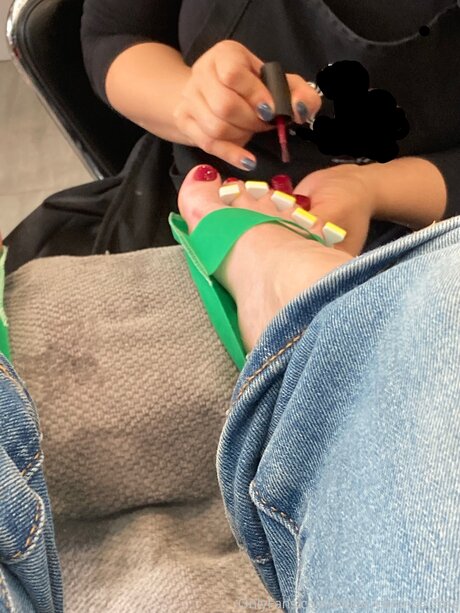 Blueeyeblonde Free adult actress image