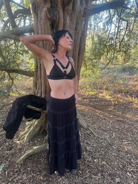 Petite Romani 69 model hd gallery