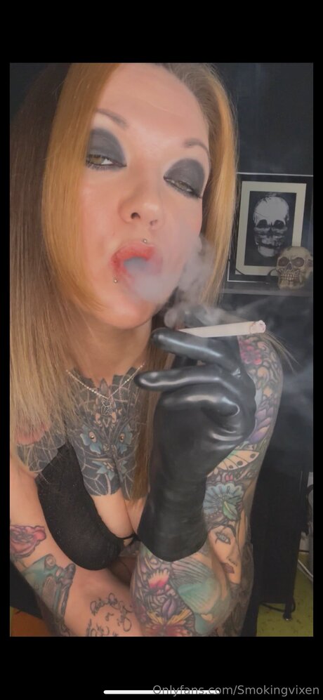 Smokingvixen porn model gallery