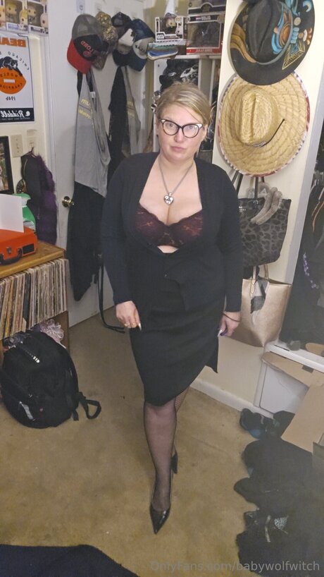 Babywolfwitch Profile