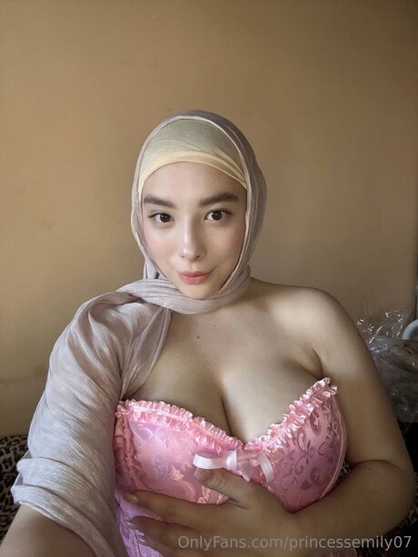 hottest young onlyfans hd pic