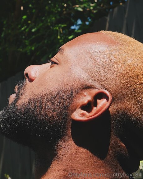 Cuntryboy 84 model top picture