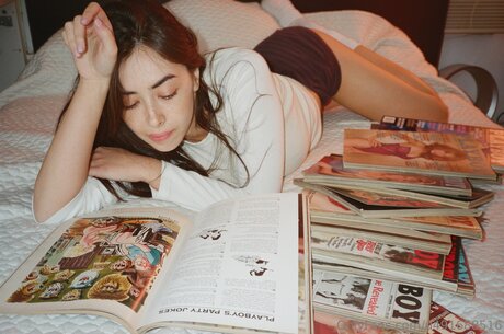 Chloekim model beautiful pics