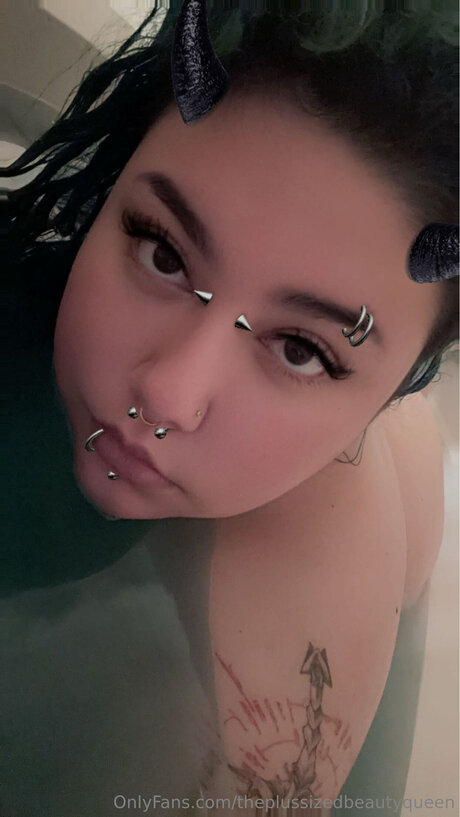 Theplussizedbeautyqueen beautiful star pictures