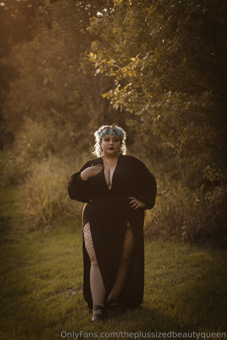 Theplussizedbeautyqueen hd actress img