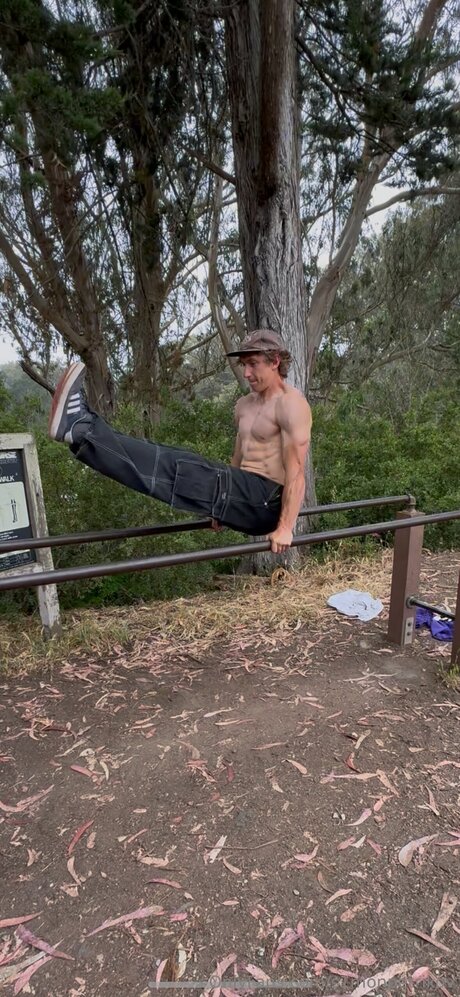 S1monpetrikov model pretty photo