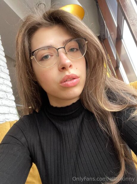 Elly Skinny nice star archive