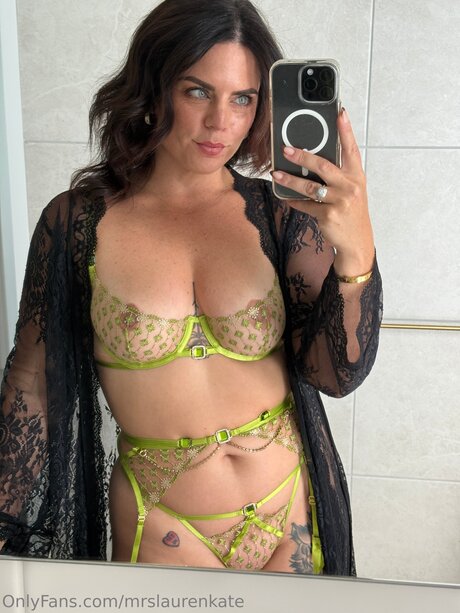 Mrslaurenkate model art galleries