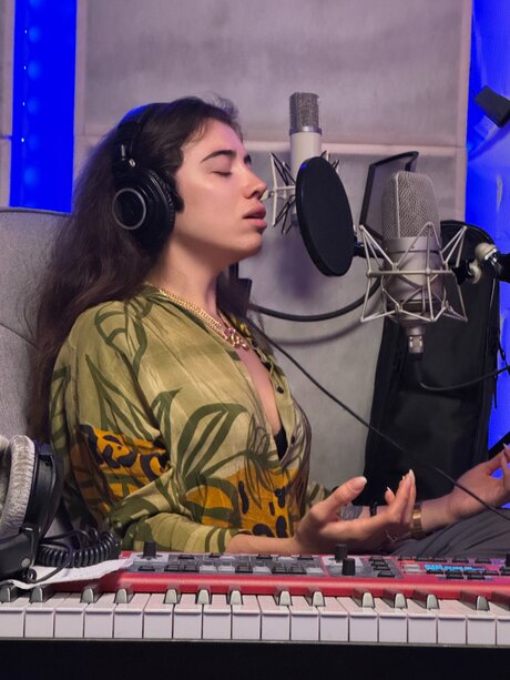 Kaira Xaen star sex img