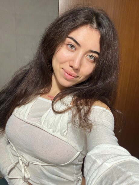 Kaira Xaen exclusive model pic