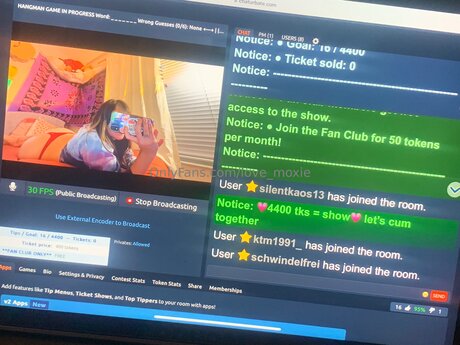 Love Moxie adult star photo