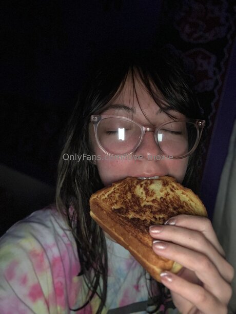 Love Moxie nudes pornstar gallery