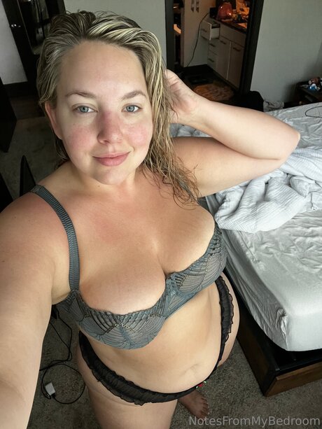 Notesfrommybedroom art star picture