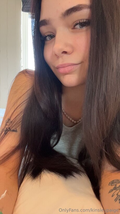 Kinsleypaige pornstar adult photos