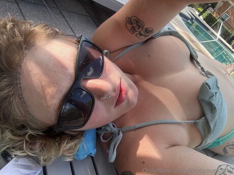 Loveyourkittty sexy actress img