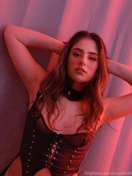 Ohnoelle38 pornstar hd photo