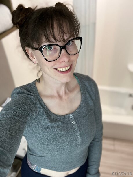 Kriss Sno perfect actress galleries