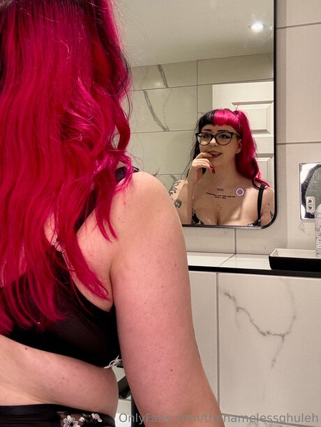 Thenamelessghuleh pornstar sexy photo