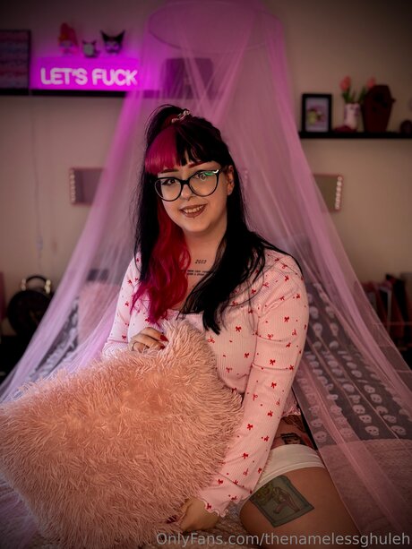 Thenamelessghuleh high quality actress pics