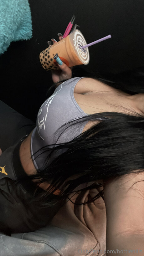 Hottiehills beautiful pornstar img
