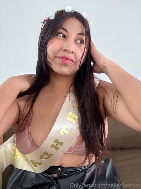 Hellenhotxxx star hd image