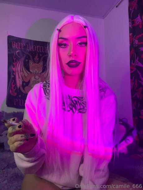 Camile 666 xxx star photos