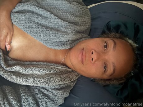 Falynfonoimoanafree naked pornstar image