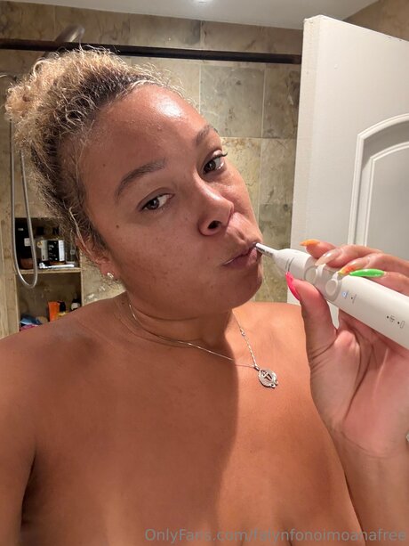 Falynfonoimoanafree erotic actress photos