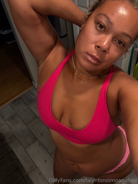 Falynfonoimoanafree pretty pornstar gallery