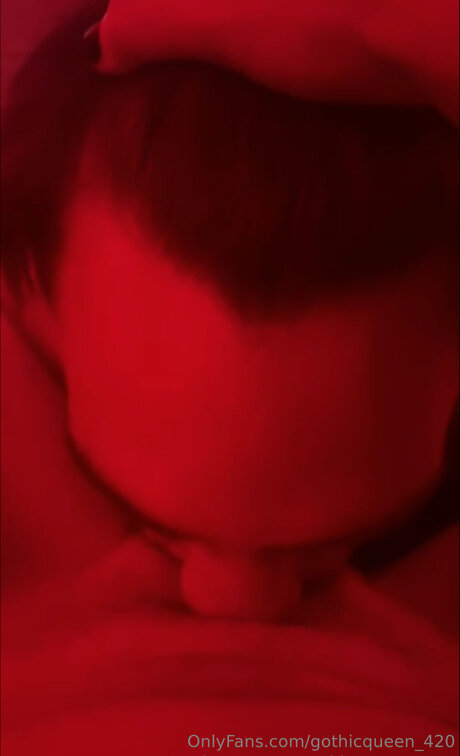 Gothicqueen 420 pornstar free picture