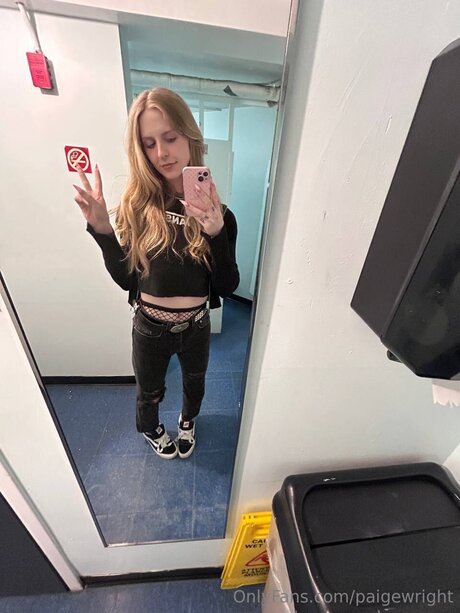 shemale fucks girl onlyfans hot sex pics