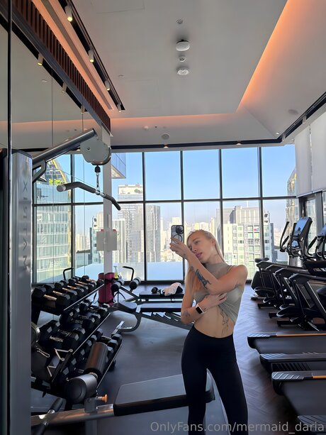 Mermaid Daria star art picture