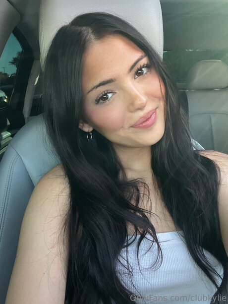Clubkylie star sex photo