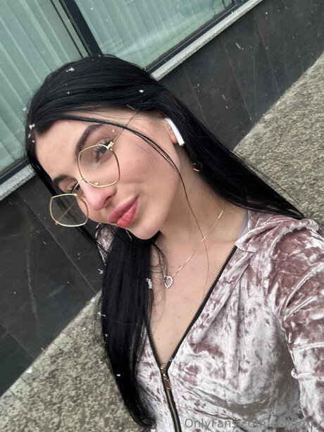 Ellyberry pornstar art pic